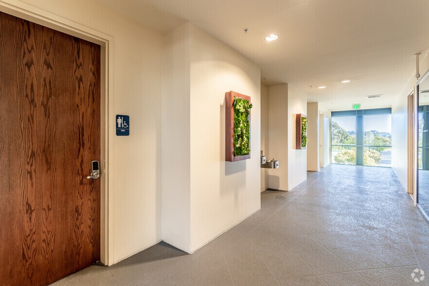 More Photos Of 2888 Loker Ave E, Carlsbad Office For Lease