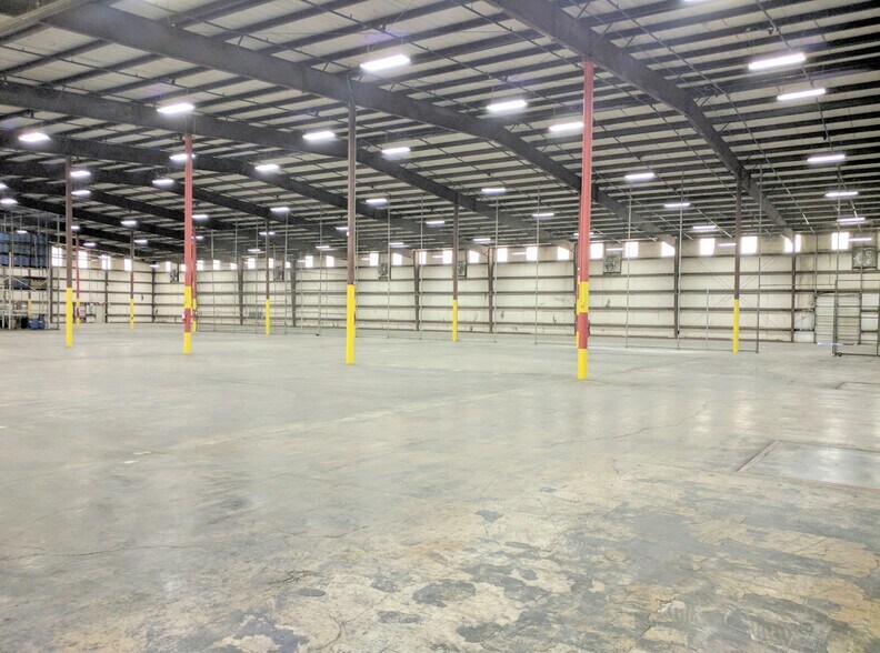 More Photos Of 3600 Formosa Ave, McAllen Distribution For Lease