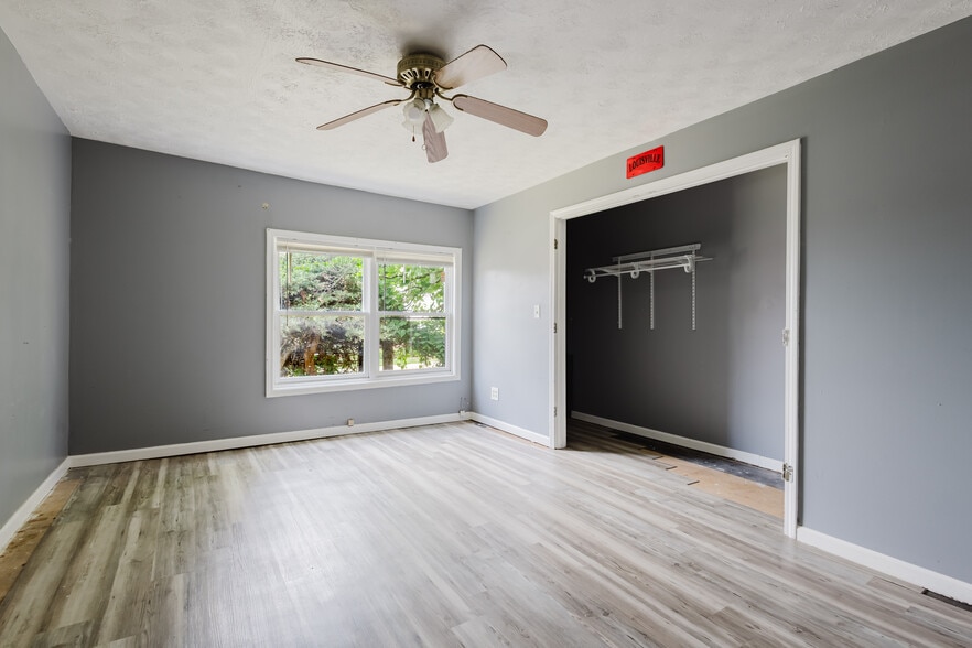 More Photos Of , Lexington Specialty For Sale