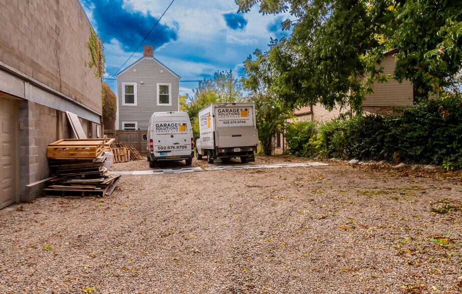 More Photos Of 927 E Madison St, Louisville Warehouse For Sale