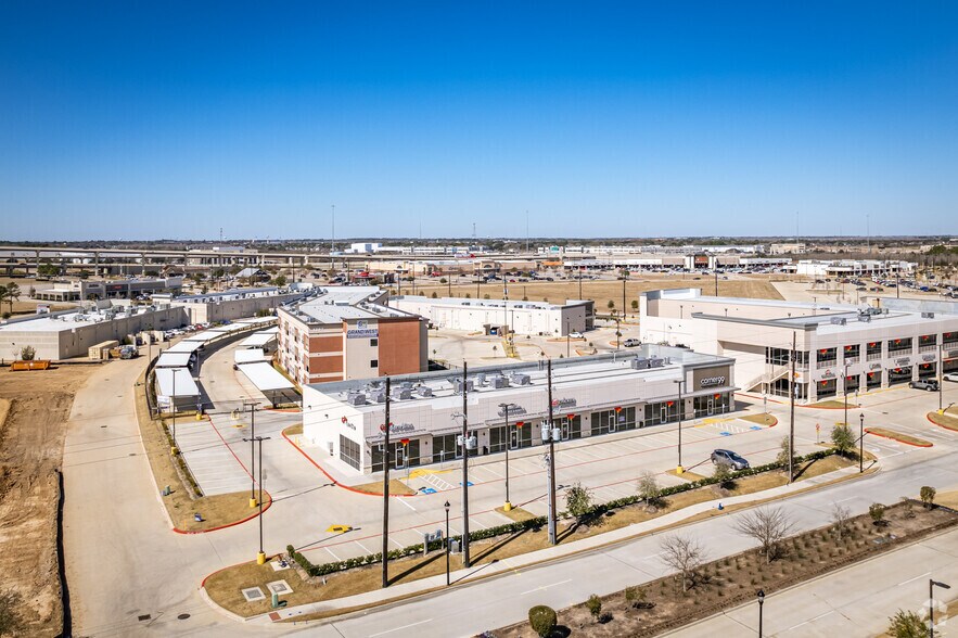 More Photos Of 1215 Grand West Blvd, Katy General Retail For Lease