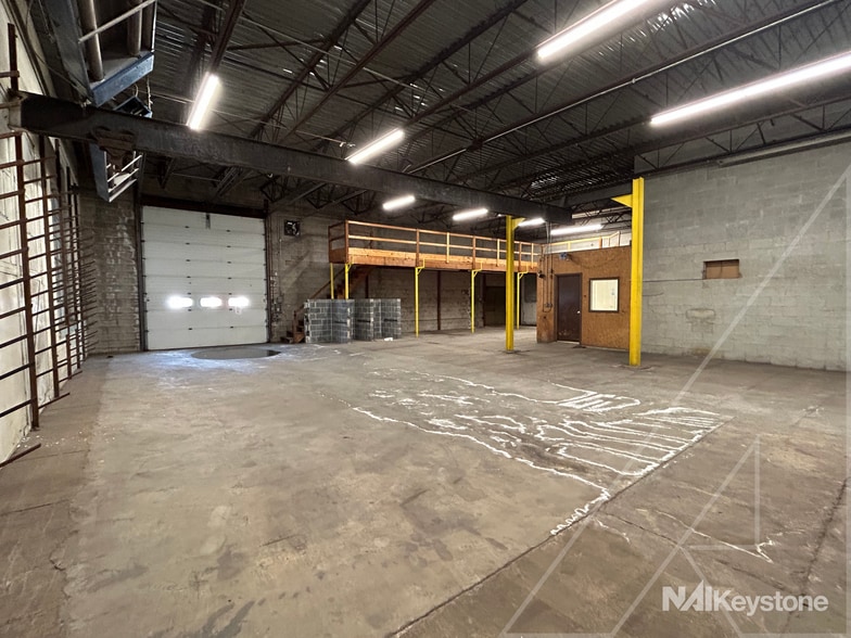 More Photos Of 1009 Brooke Blvd, Reading Auto Repair For Sale