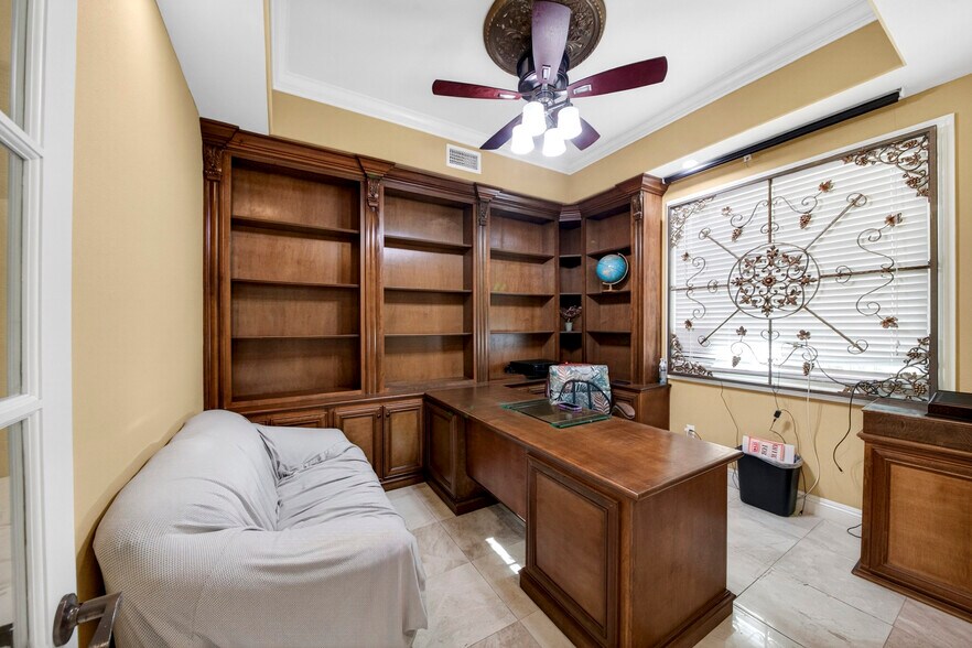 More Photos Of 408 S Beach Blvd, Anaheim Medical For Sale