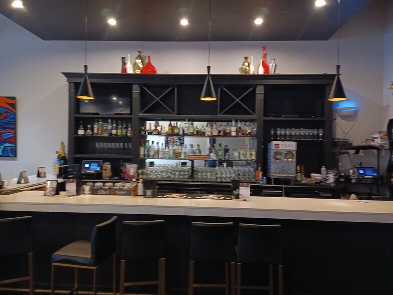 More Photos Of 920 Studemont St, Houston Restaurant For Lease