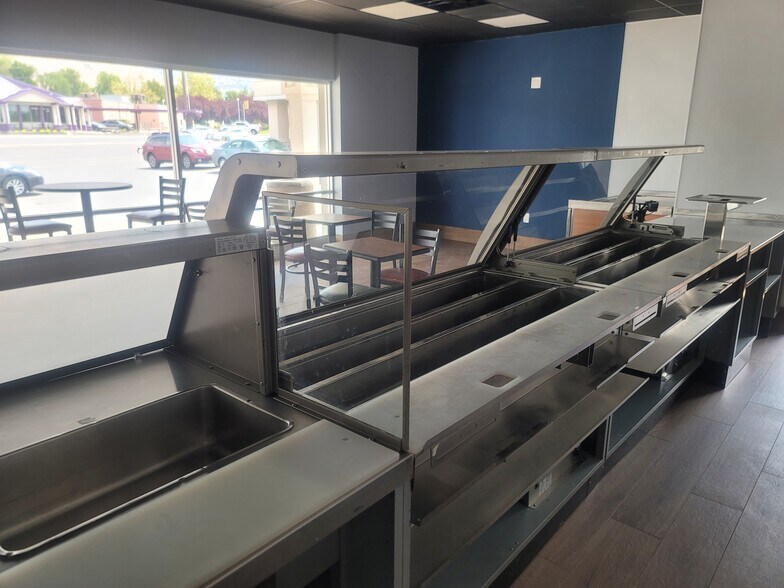 More Photos Of 46-48 E State Rd, Pleasant Grove Fast Food For Lease