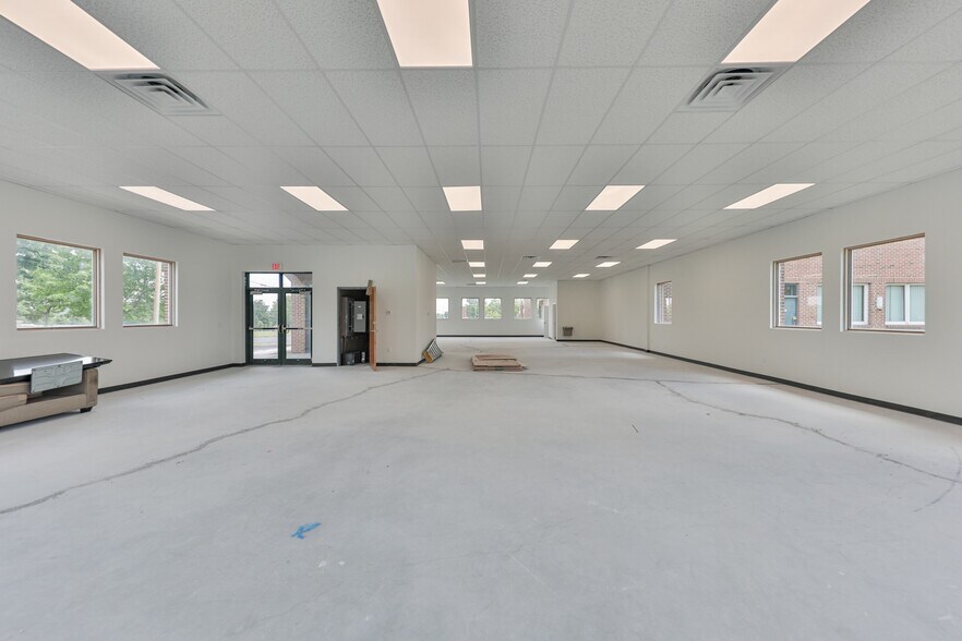 More Photos Of 4350 Independence Dr, Schnecksville Medical For Lease