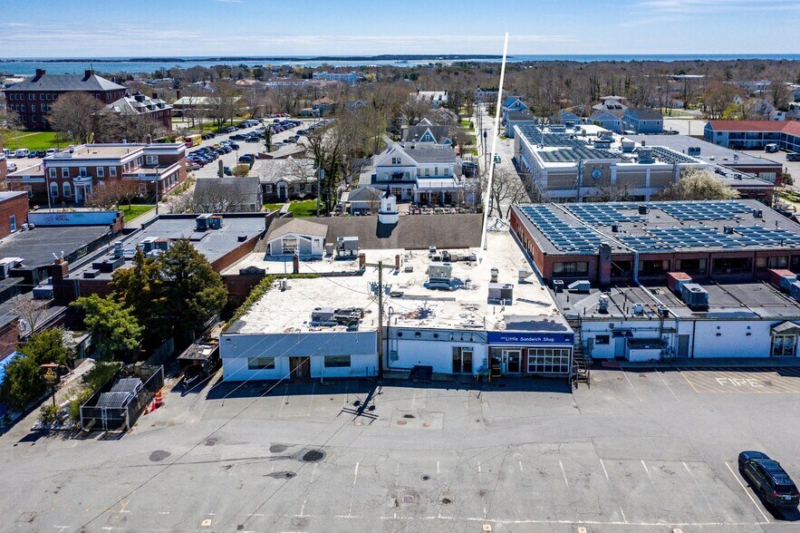 More Photos Of 426-428 Main St, Hyannis Storefront For Lease