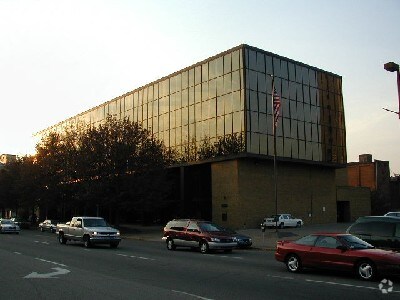 More Photos Of 1000 Fifth Ave, Huntington Medical For Lease