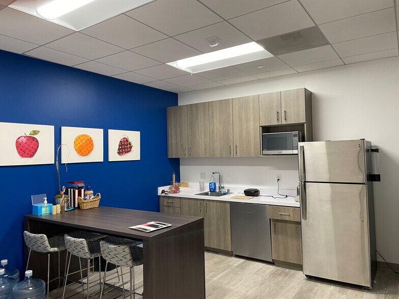 More Photos Of 10880 Wilshire Blvd, Los Angeles Loft Creative Space For Lease
