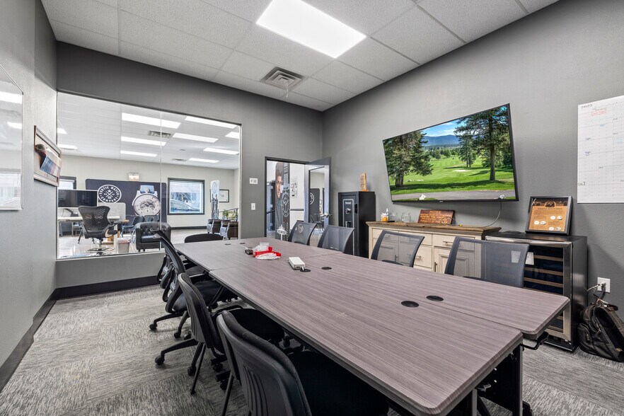 More Photos Of 324 Jefferson St, Fort Collins Warehouse For Lease