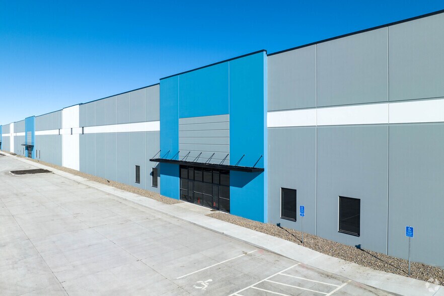 More Photos Of 3901 SE Park Dr, Grimes Industrial For Lease