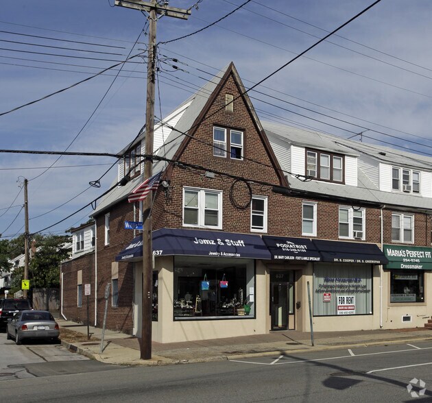 More Photos Of 637 Willis Ave, Williston Park Storefront Retail Office For Lease