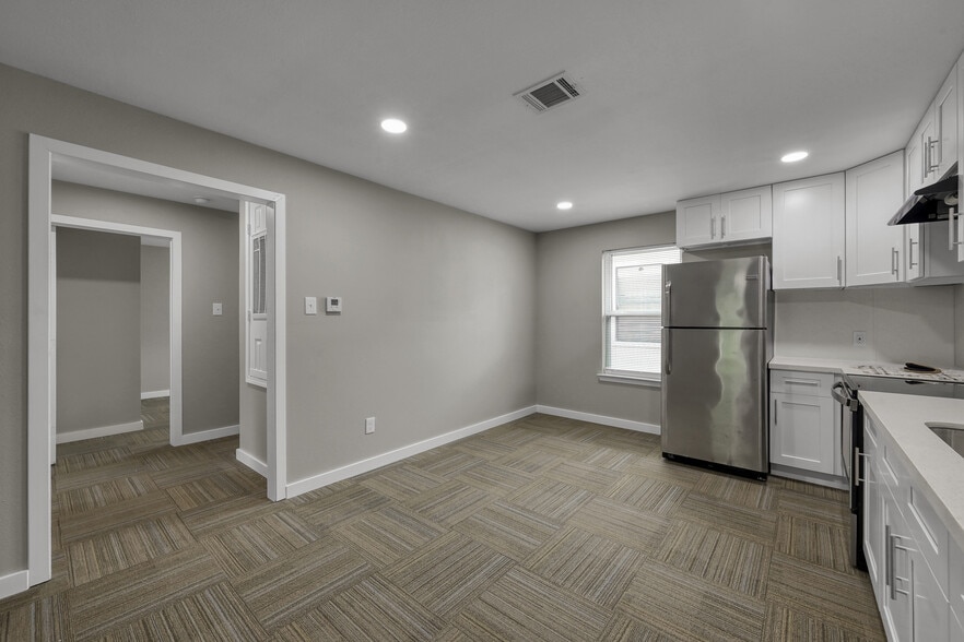 More Photos Of 2426 Crockett Martin Rd, Conroe Multifamily For Sale