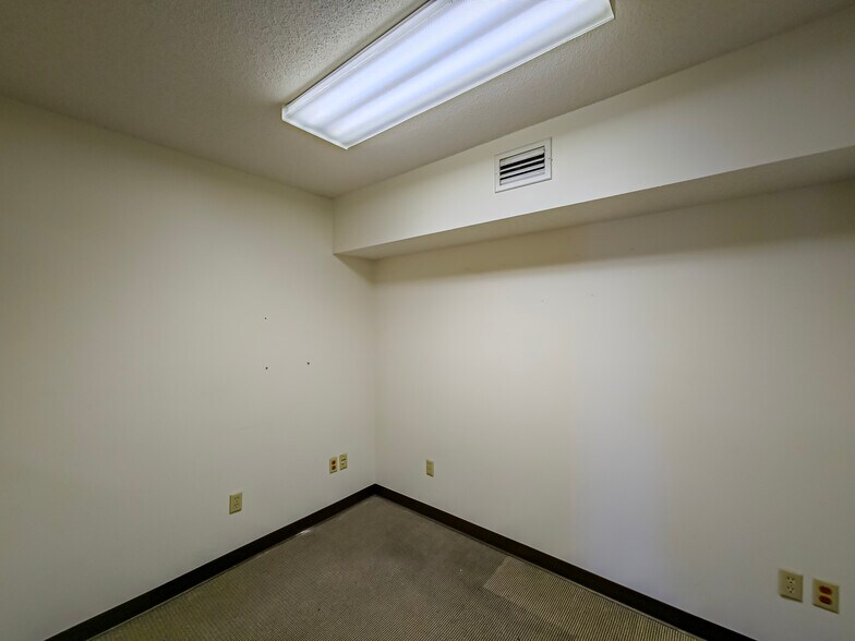 More Photos Of 2773 Marshall Dr, Tifton Warehouse For Sale