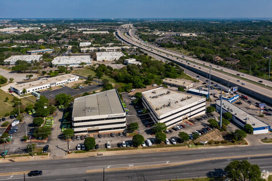 More Photos Of 7901 Cameron Rd, Austin Unknown For Lease