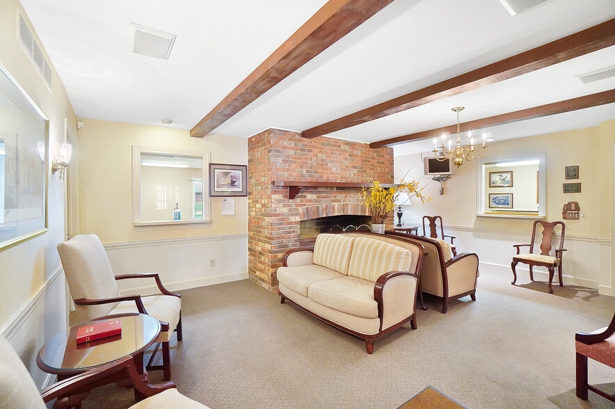 More Photos Of 1354 N Monroe Dr, Xenia Medical For Lease