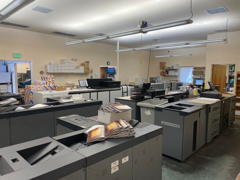 More Photos Of 25560 Technology Blvd, Punta Gorda Office For Sale