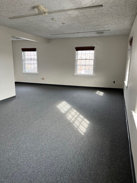 More Photos Of 41 Unquowa Pl, Fairfield Office For Lease