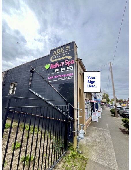 More Photos Of 1730 NE Broadway St, Portland Storefront For Lease