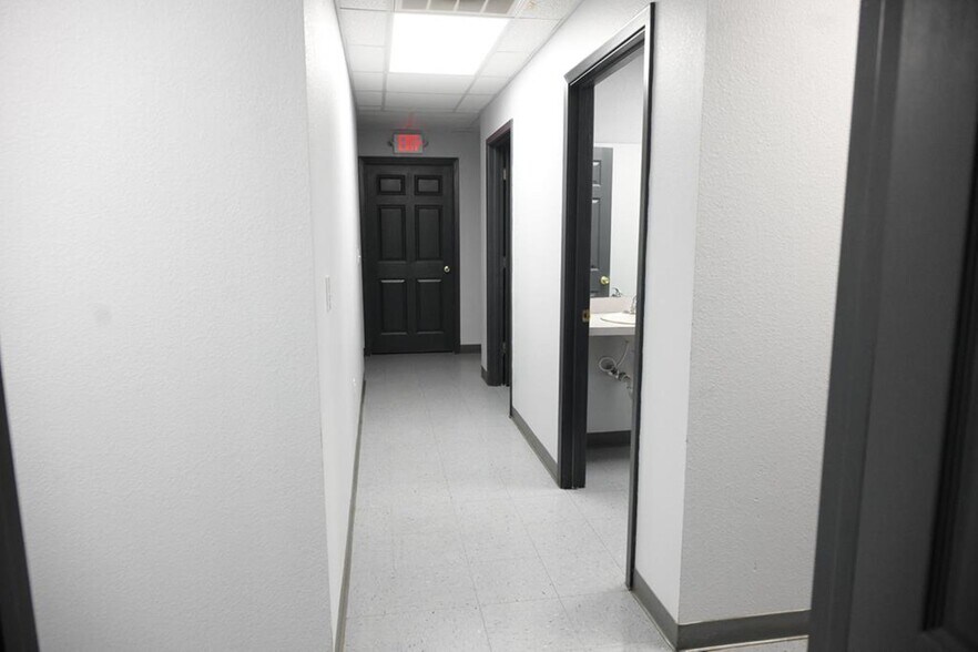More Photos Of 3611 E State Highway 158, Midland Unknown For Lease