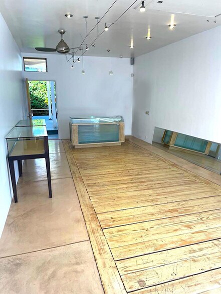 More Photos Of 83 Hana Hwy, Paia Storefront For Lease