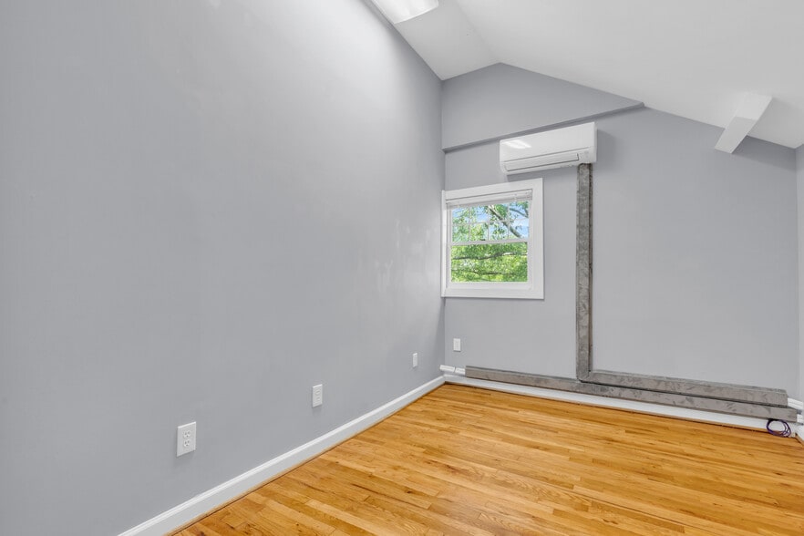 More Photos Of 100 Whitsett St, Greenville Office For Lease
