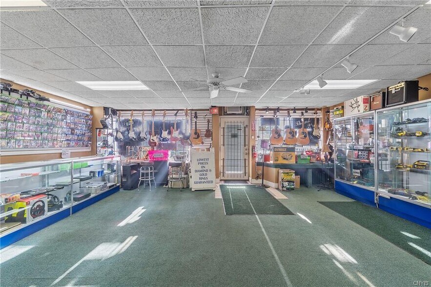 More Photos Of 5-7 N 2nd St, Fulton Storefront Retail Office For Sale