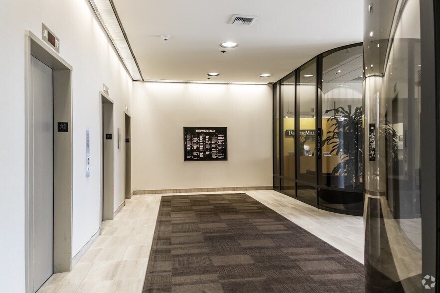 More Photos Of 2001 Wilshire Blvd, Santa Monica Office For Lease