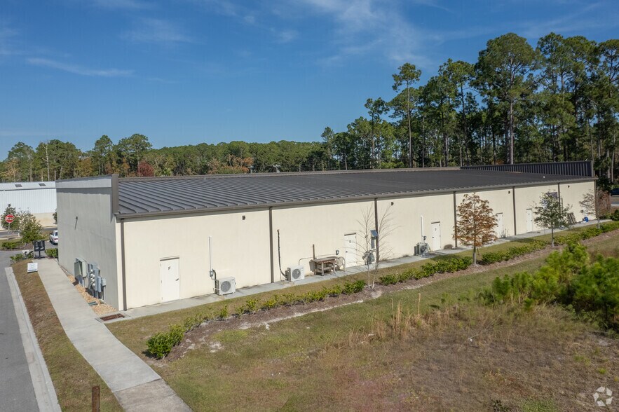 More Photos Of 240 Blackford Way, Saint Augustine Light Distribution For Lease