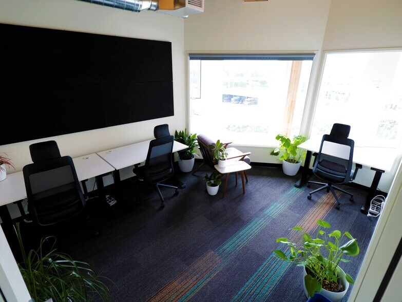 More Photos Of 3303 N Mississippi Ave, Portland Office For Lease