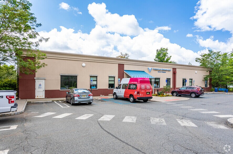 More Photos Of 677 Route 46, Kenvil Medical For Lease