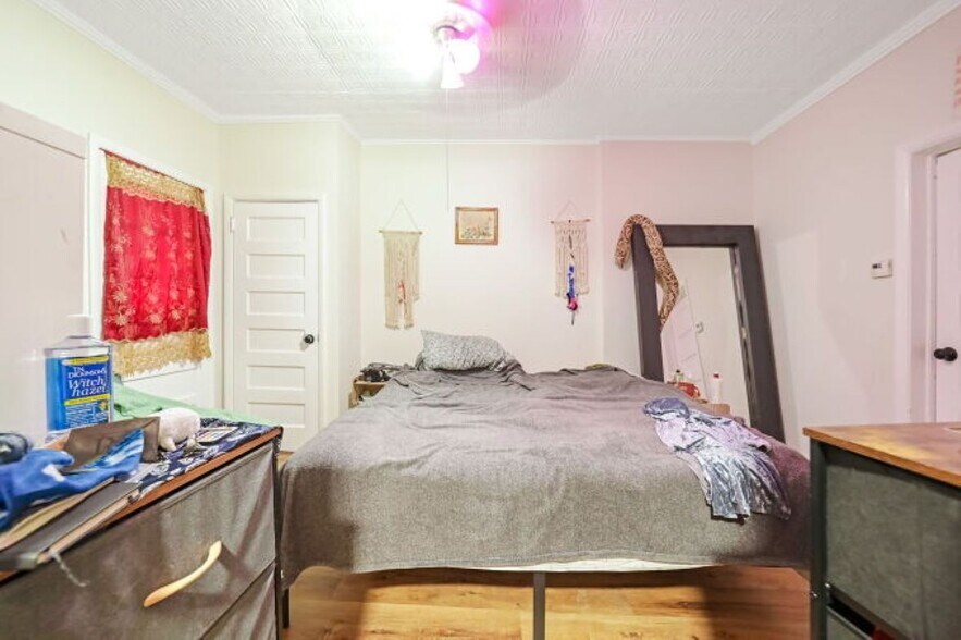 More Photos Of 743 Harrison Ave, Harrison Storefront Retail Residential For Sale