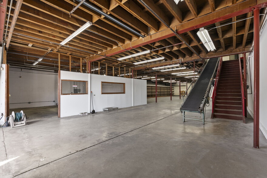 More Photos Of 500 Alakawa St, Honolulu Warehouse For Lease