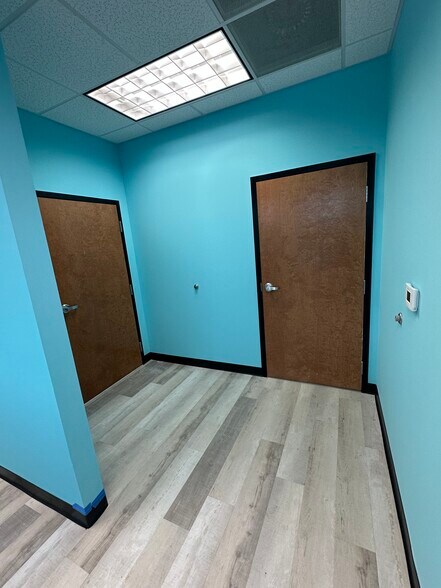 More Photos Of 4245 Johns Creek Pky, Suwanee Medical For Lease