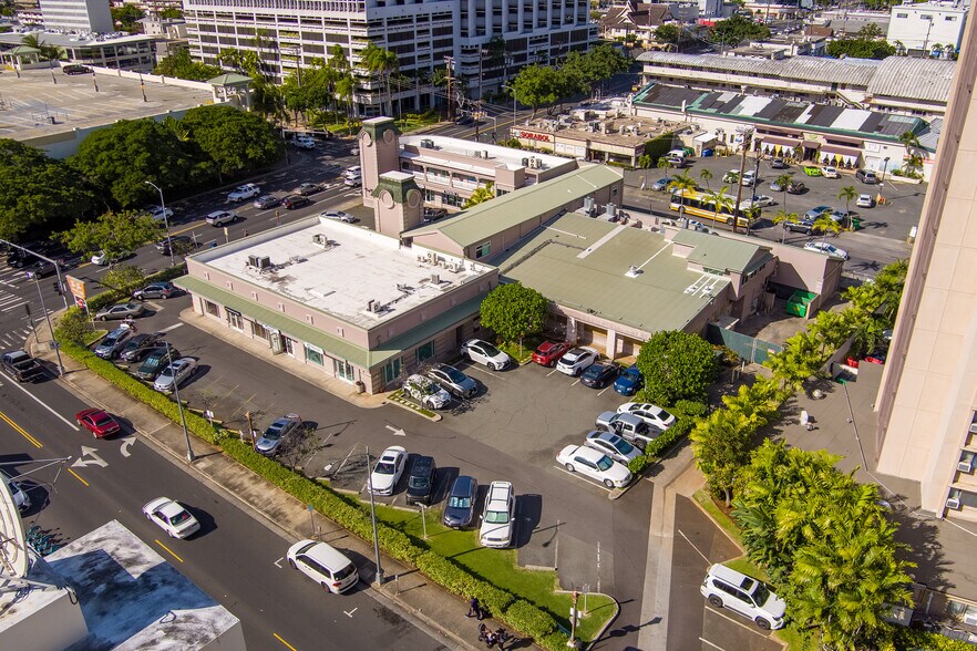 More Photos Of 735-745 Keeaumoku St, Honolulu Freestanding For Lease