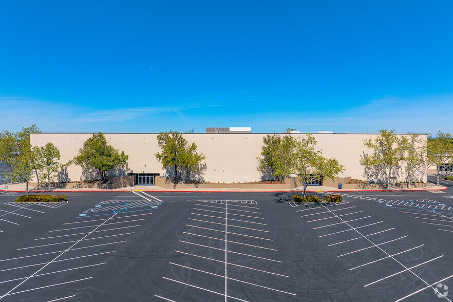 More Photos Of 5900 Sunrise Mall, Citrus Heights Freestanding For Sale