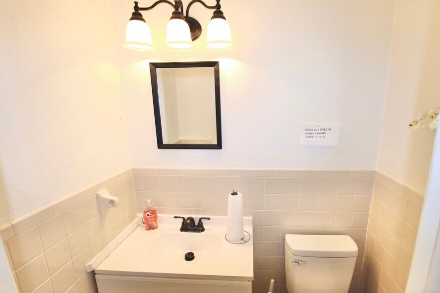 More Photos Of , Dundee Unknown For Sale