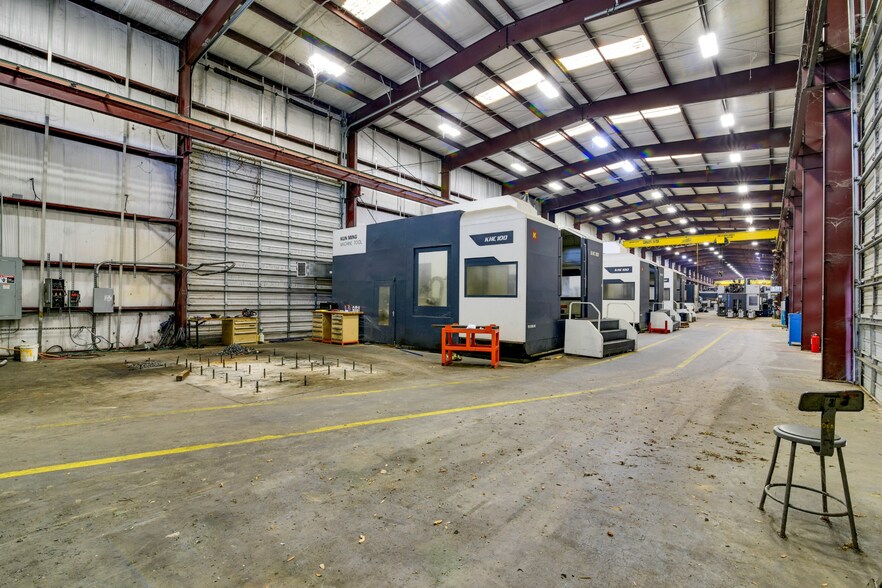 More Photos Of 2413 Roy Rd, Pearland Manufacturing For Sale