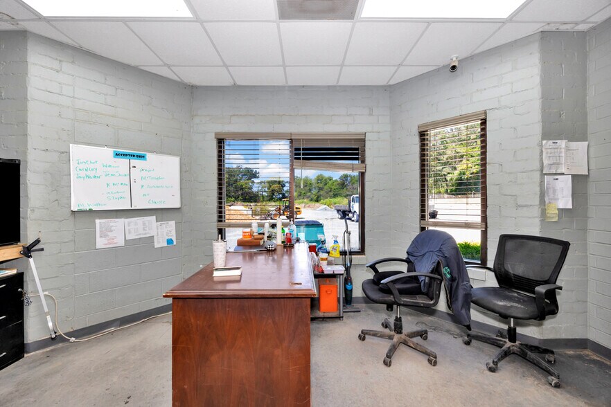 More Photos Of 363 Old Larkinsville Rd, Scottsboro Warehouse For Sale