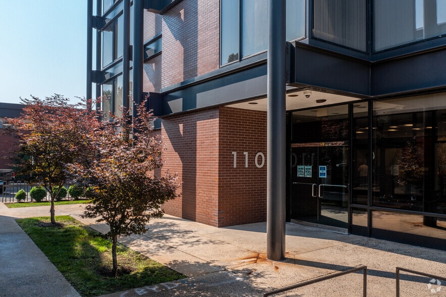 More Photos Of 127 Washington Ave, North Haven Unknown For Lease