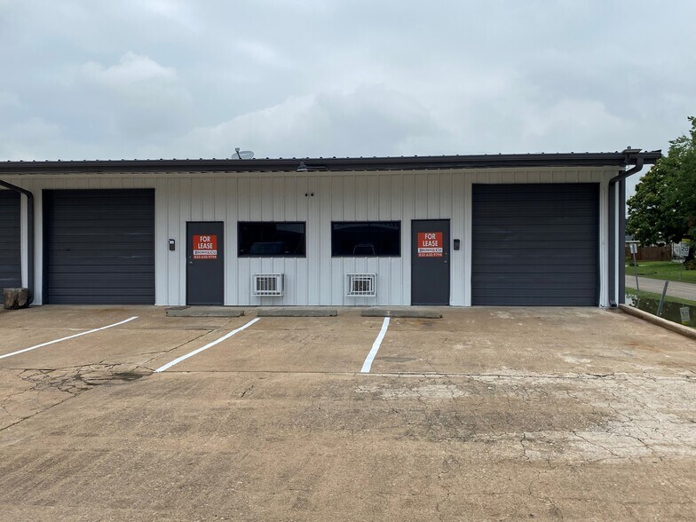 More Photos Of 515 Melbourne St, Houston Warehouse For Lease
