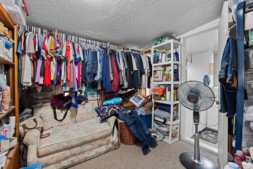 More Photos Of 2562 Alpine Blvd, Alpine Storefront Retail Residential For Sale