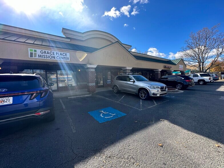 More Photos Of 3556 River Watch Pky, Augusta Storefront Retail Office For Lease