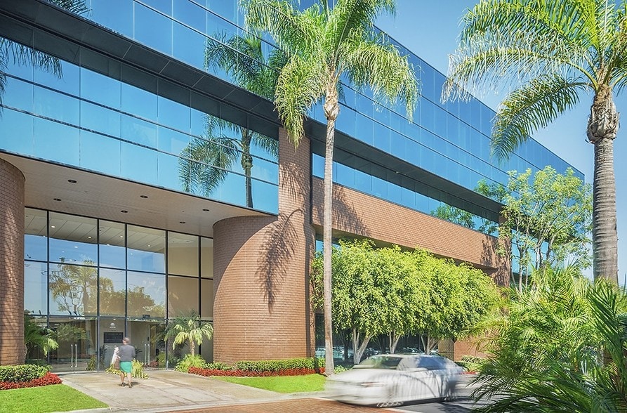 More Photos Of 30 Corporate Park, Irvine Office For Lease