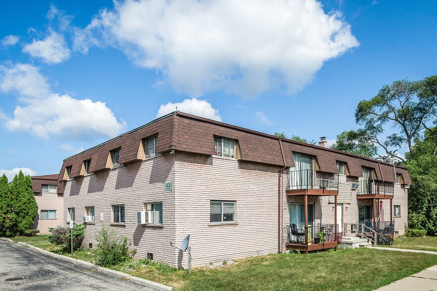 930 Goddard Rd, Lincoln Park, MI 48146 Apartments For Sale