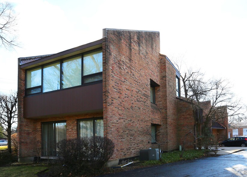 More Photos Of 501 W Ogden Ave, Hinsdale Medical For Sale