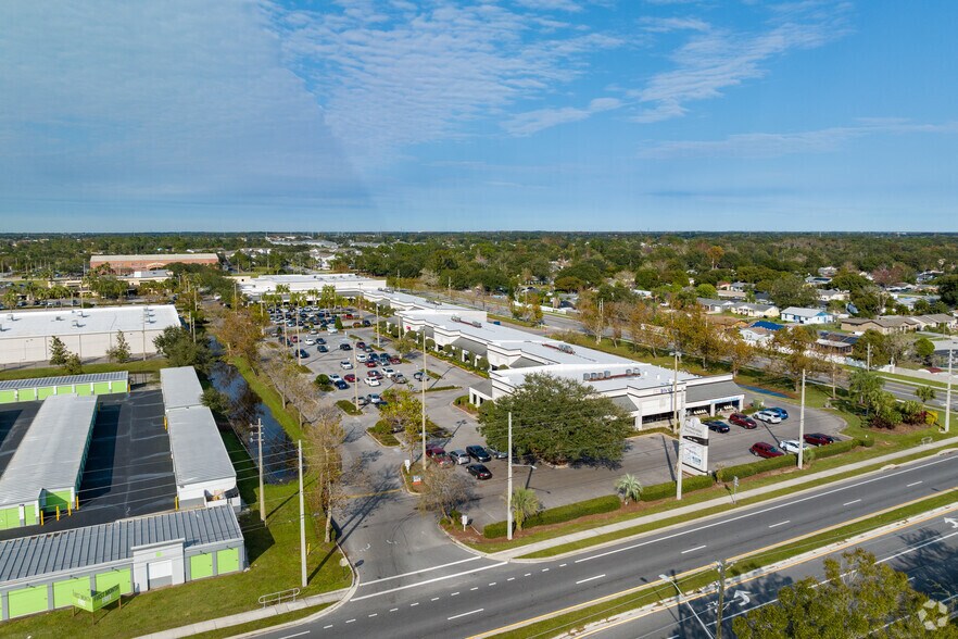 More Photos Of 5575 S Semoran Blvd, Orlando Unknown For Lease