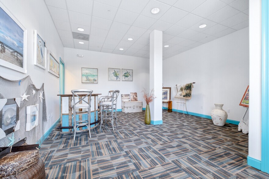 More Photos Of 503A Harbor Blvd, Destin Flex For Lease
