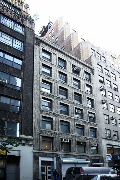 Primary Photo Of 355-357 W 36th St, New York Office For Lease