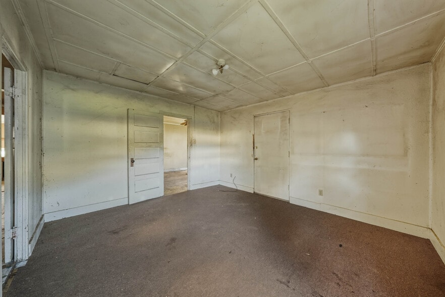 More Photos Of 3527 CA-20 Hwy, Upper Lake Flex For Sale